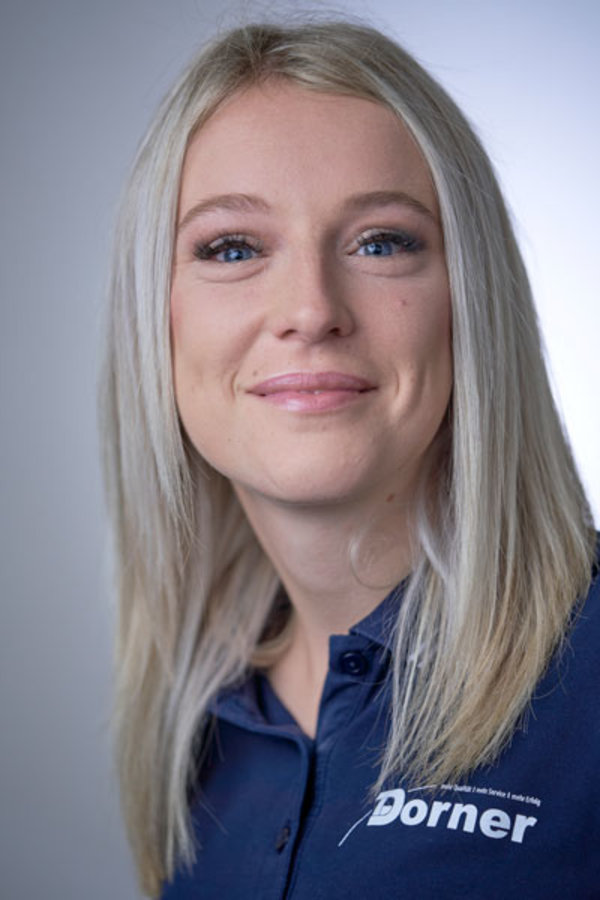 Veronika-Mackauer-Pass.jpg